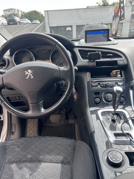 Peugeot 3008 automat 1.6 diesel 2016