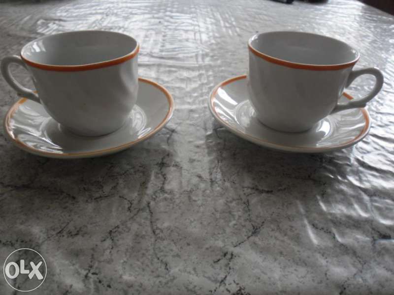 ретро различни съдове за украса или колекция