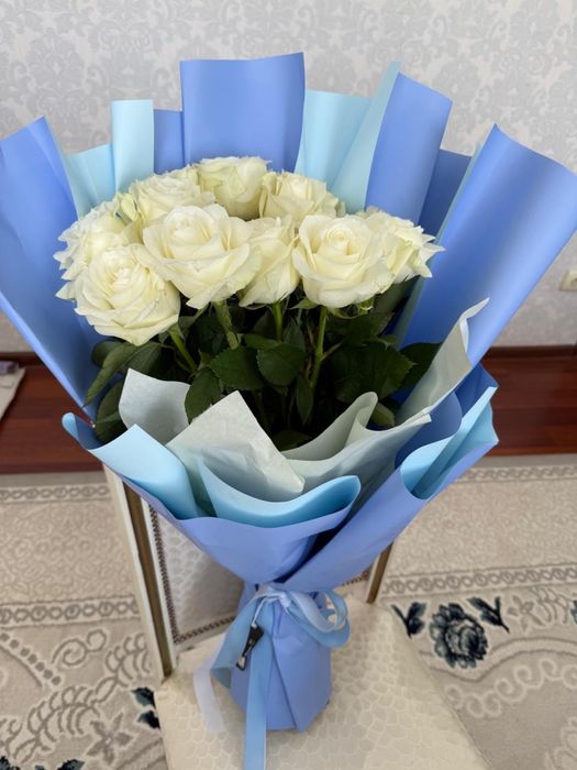 Букет белых роз,свежие