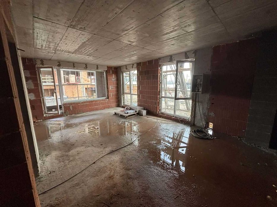 Тристаен апартамент за продажба Дървеница