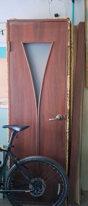 Продам двери 2 штуки