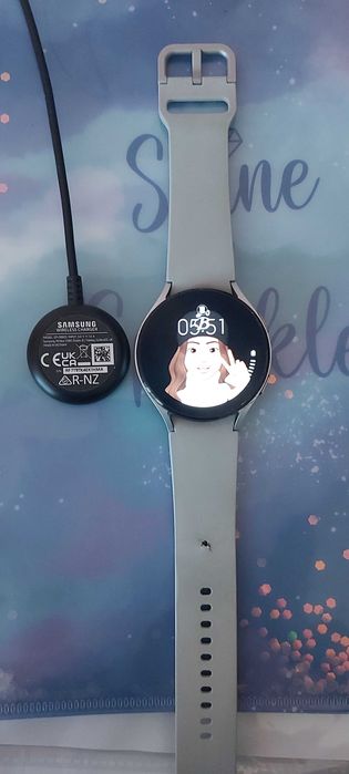 Смарт часовник samsung galaxy watch 4