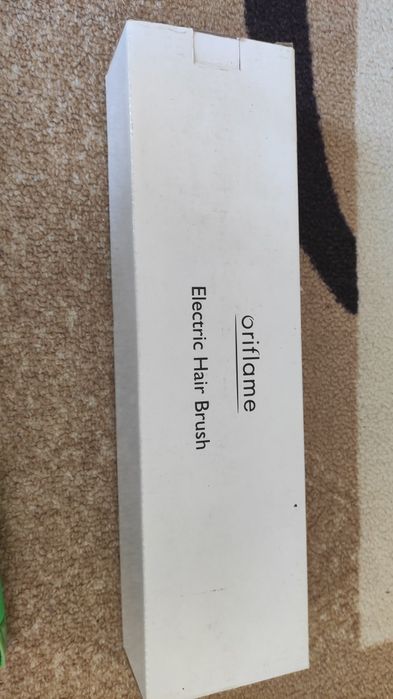 Маша и ел. пила за нокти