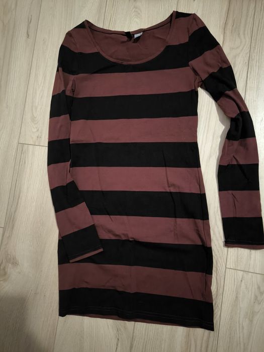 Рокли на марките Terranova , H&M , Miso и други