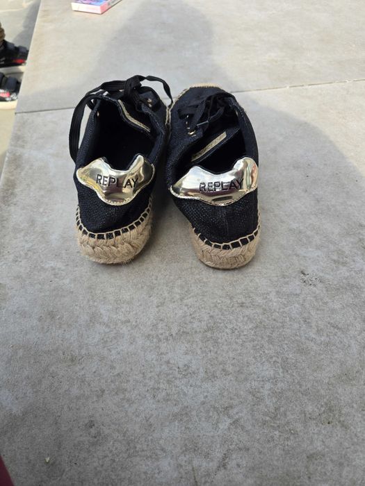 Vand espadrile tip sneakers, purtati o singura data..Replay,marimea 38