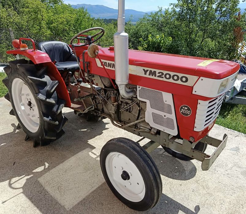 Японски трактор Yanmar YM2000