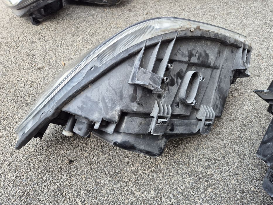 Ляв десен фар Мерцедес Спринтер фарове Mercedes Sprinter