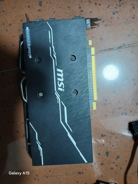 Продам видео карту Rtx 5700