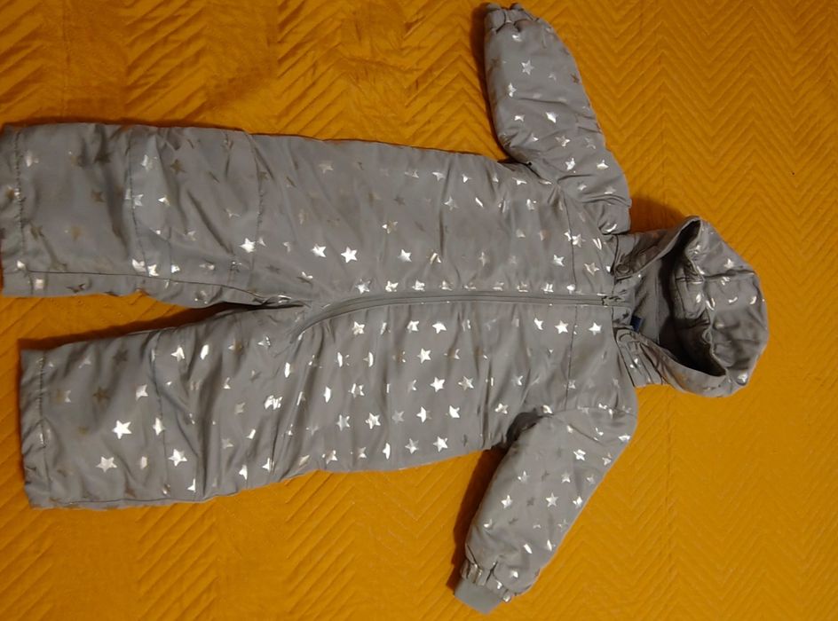 Combinezon fete, stare buna, 1 an.