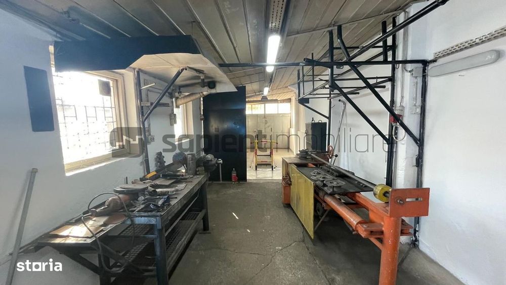 De închiriat: Spațiu comercial / atelier auto 64 mp