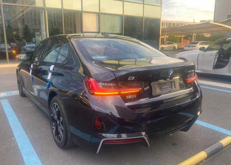 BMW i3 40L eDrive shadow edition