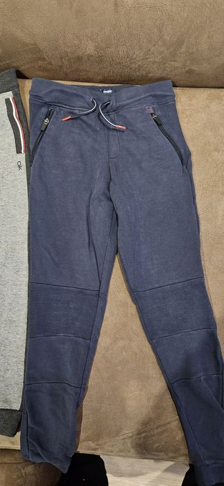 Разпродажба на детски дрехи