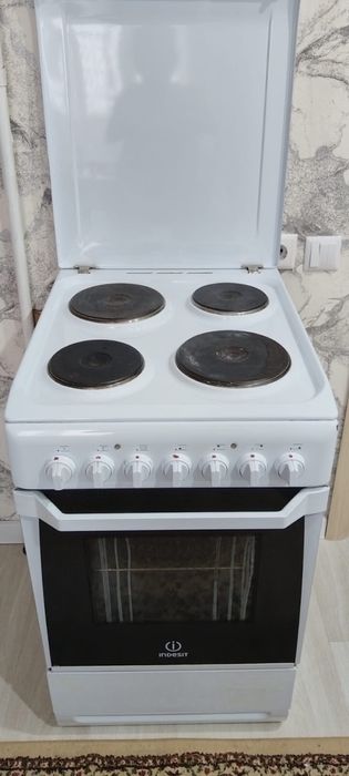 Продам элетрическую плиту 25000тг