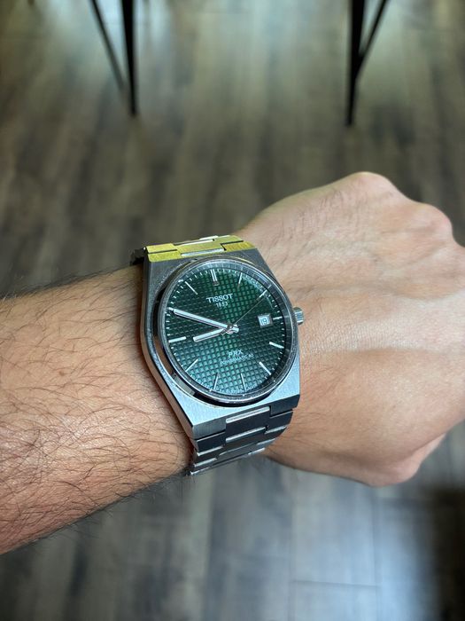 Часовник Tissot PRX Powermatic 80 Green 40mm