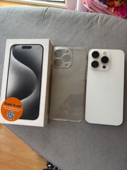 Vand iPhone 15 Pro Fullbox Impecabil