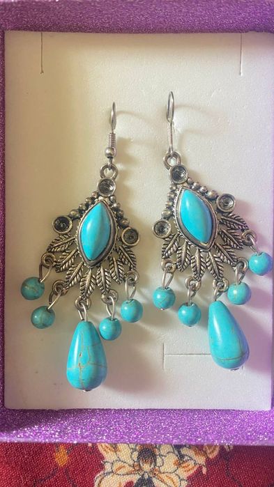 Feruza toshli kumush zargarlik buyumi