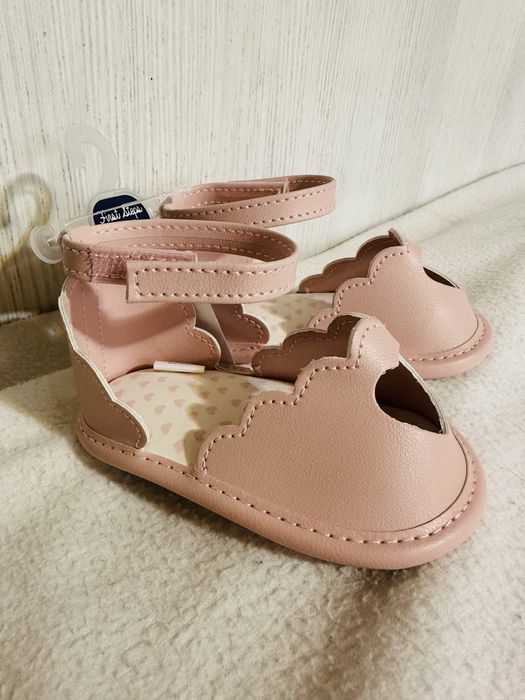 Бебешки буйки обувки Великобритания 3-6 месеца