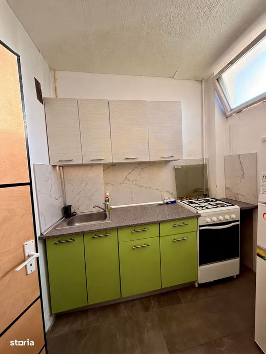 Vanzare garsoniera, zona Titulescu, FSPAC, etaj intermediar!