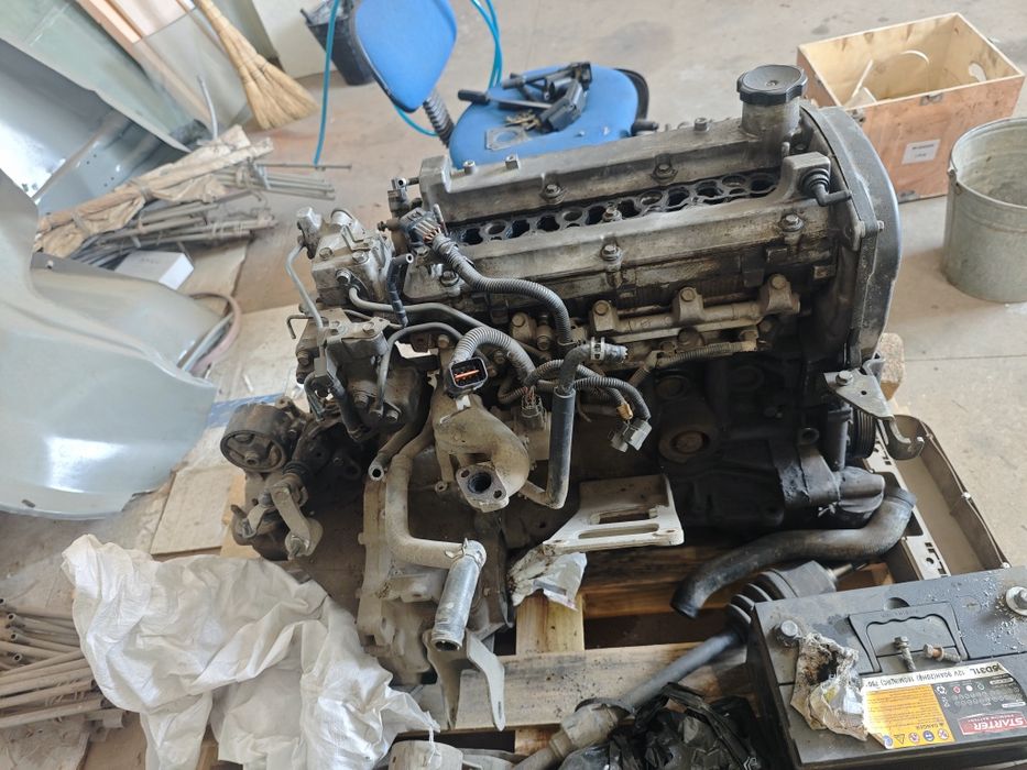 Двигатель 4g93.       .