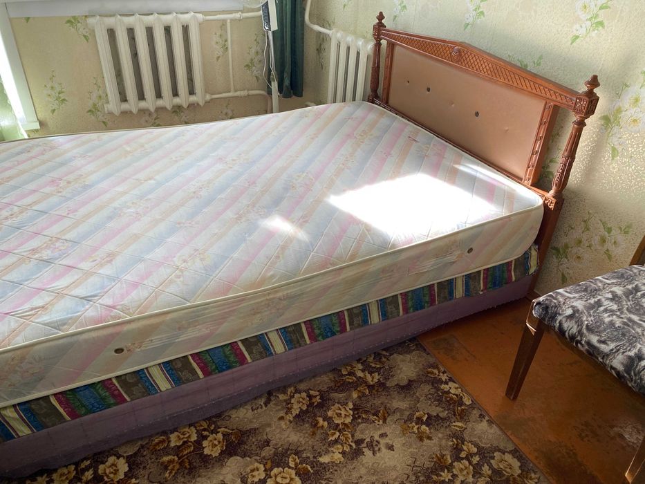 Продам кровать нестандартного размера