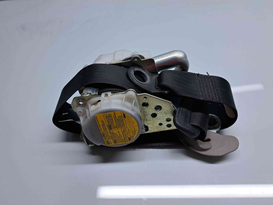 Centura dreapta fata Toyota Rav 4 III (ACA3, ACE, ALA3, GSA3, ZSA3) [