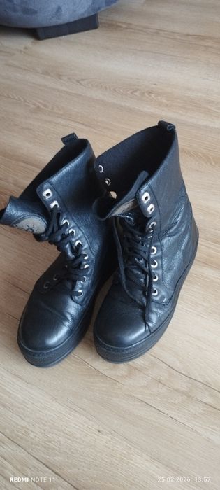 Обувки дамски   N  36