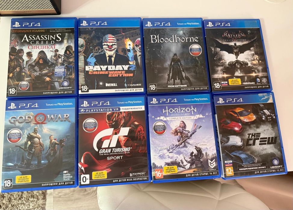 Комплект игр PS4 (8 шт) в идеале