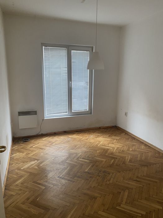 Дава се под наем Двустаен апартамент в с. Оборище, Област Пазарджик - 93 кв.м за 598.23 € - Снимка #4