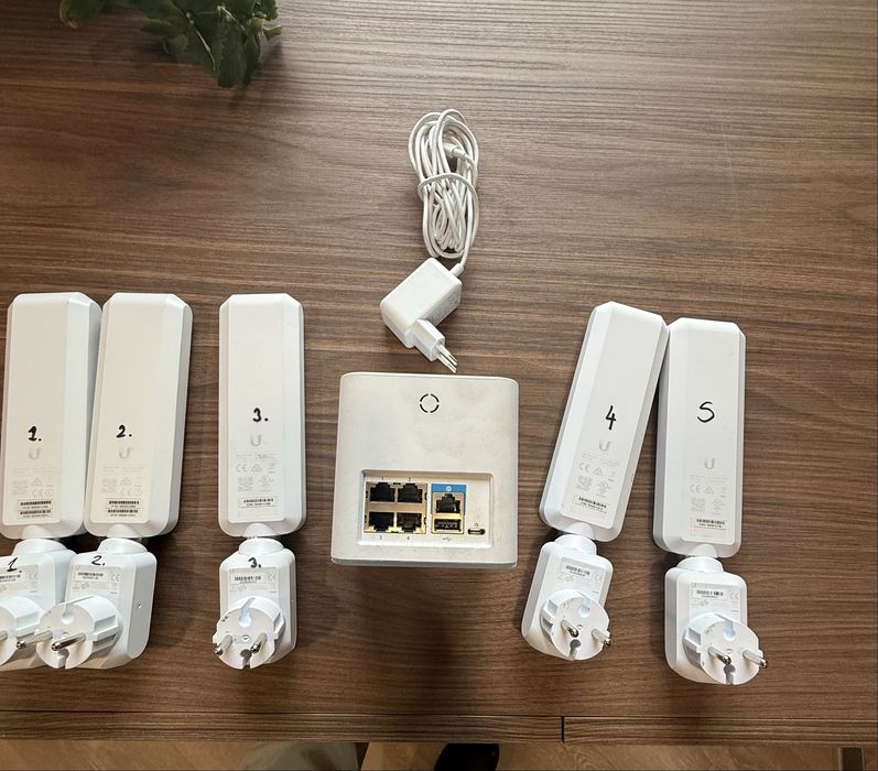 Wi FI Amplifi Ubiquiti Mesh Point