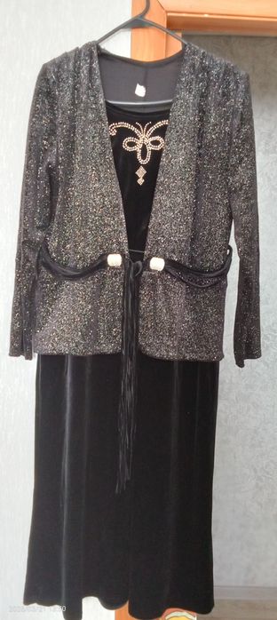 Платье женское .