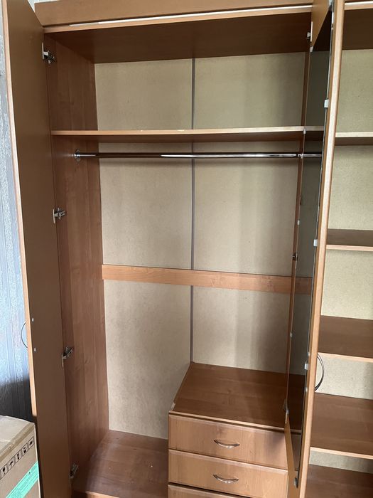 Шкафтар срочно сатылады срочно продам