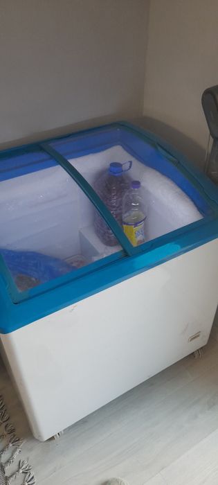 Продам морозильник
