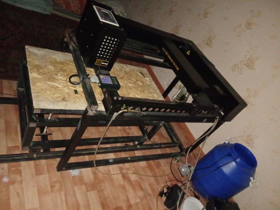 Продам гравировальный станок