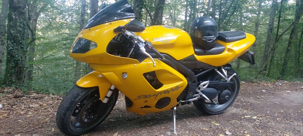 Triumph Daytona 955i