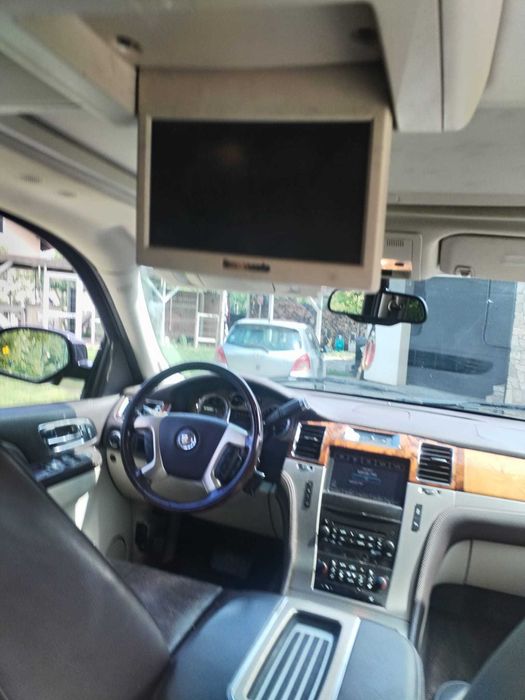 Cadillac Escalade Autoutilitară 6.2 V8 Benzină + GPL din fabrică 409 CP 4x4 AWD