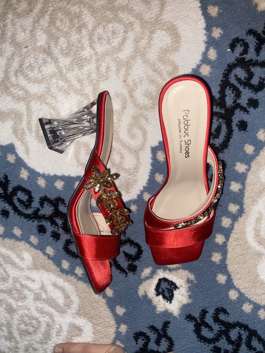 Тапочки на каблуках