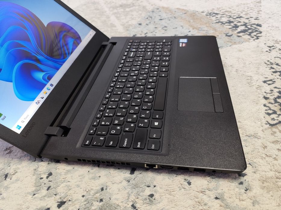 Мощный core i7 с SSD 512, ноутбук Lenovo