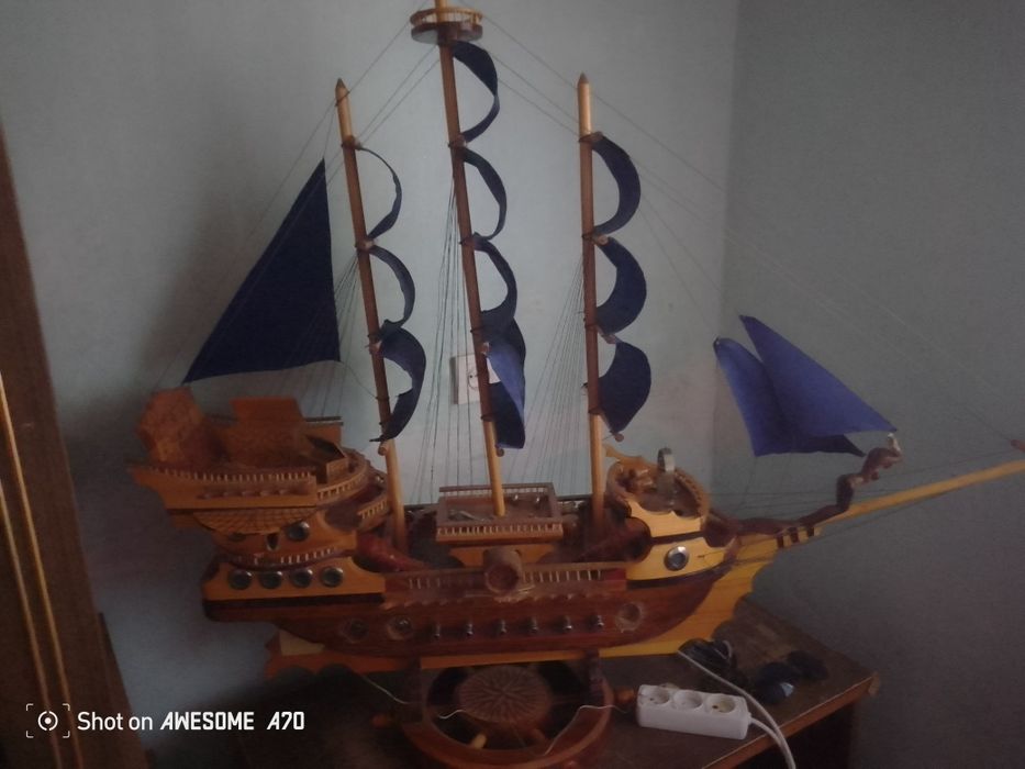 Корабль ручного изделия