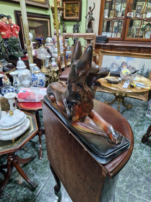 Прекрасна антикварна немска керамична фигура статуетка