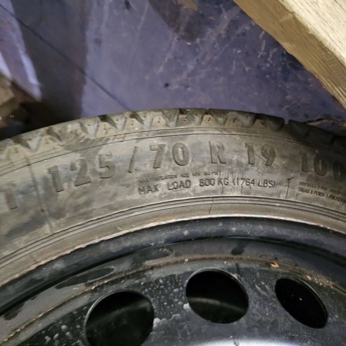 19 ски патерици за ауди по 200лв брои имам няколко !