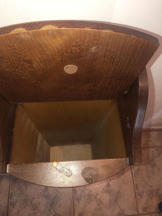 Dulapior,recipient rustic francez din lemn pentru pastrarea paini