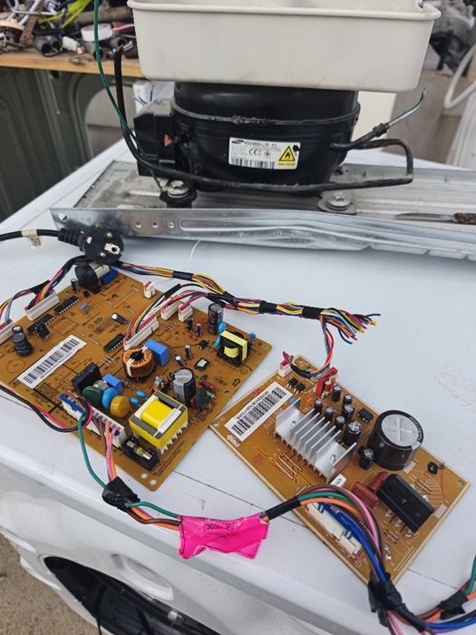 Motor inverter frigider Samsung, capsulă frigider, placa electronică