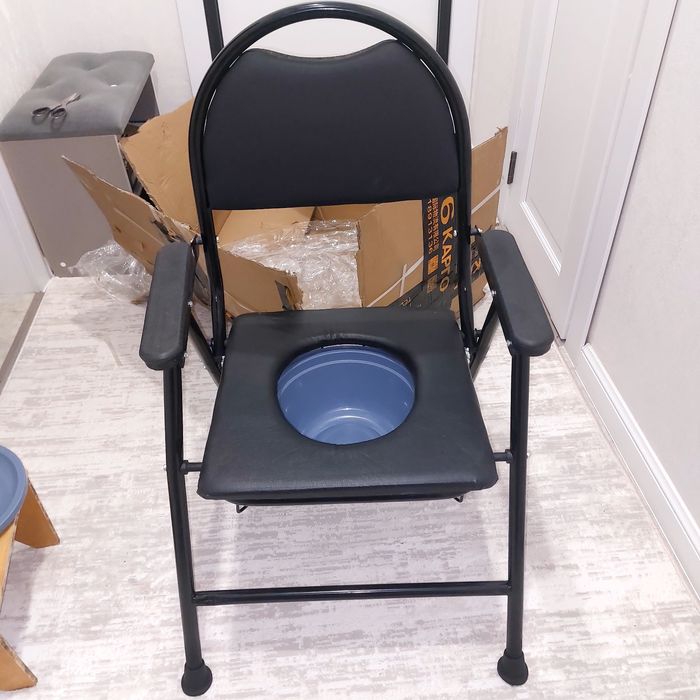 Продам кресло-туалет