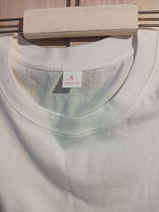 Бяла блуза с дълъг ръкав