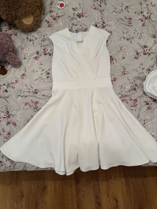 Рокля Zara, бяла рокля М