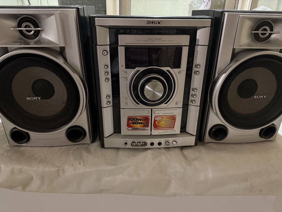 Музыкалние центр