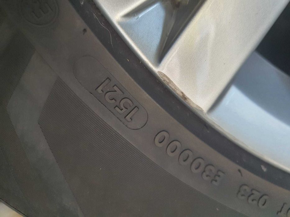 Cauciucuri de iarnă 215/65 R17