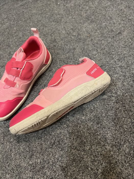 Кроссовки Reima 33  и 28 размер