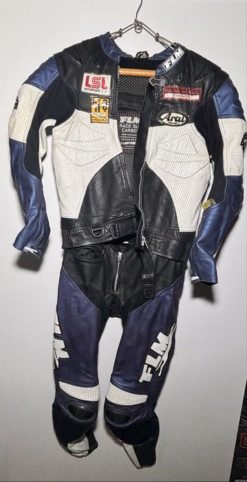 Costum moto piele FLM cu cocoașă