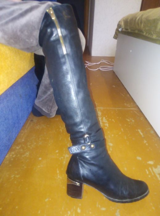 ОнПродам женские сапоги